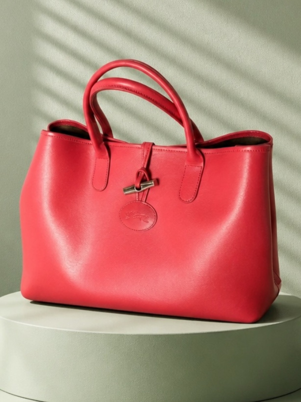 Longchamp Roseau Coral-Red Leather Tote with Toggle Detail - Picture 15 of 17